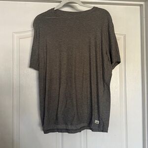 Vuori Gray Short Sleeve T-Shirt